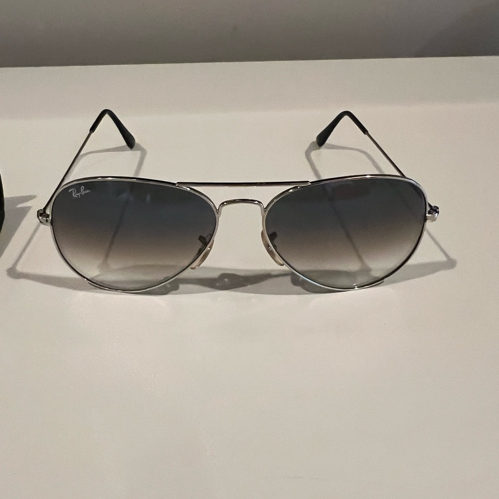 Ray-Ban Gradient Aviator Sunglasses